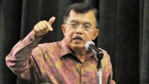 Dok. Jusuf Kalla di atas Podium/Foto Nusantaranews via posmetro-medan
