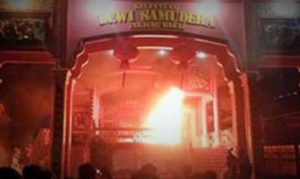 Vihara dibakar, tanjung balai berkobar/Foto Nusantaranews via YouTube