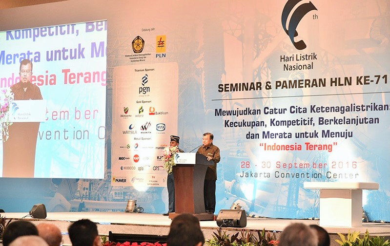 Wakil Presiden Republik Indonesia, Jusuf Kalla saat memberikan arahannya di Acara Seminar Dan Pameran Hari Listrik Nasional ke-71/Foto: dok. Kementerian ESDM