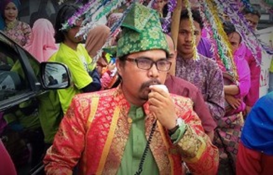 Direktur Eksekutif WALHI Riau Riko Kurniawan saat orasi/Foto nusantaranews (Istimewa)