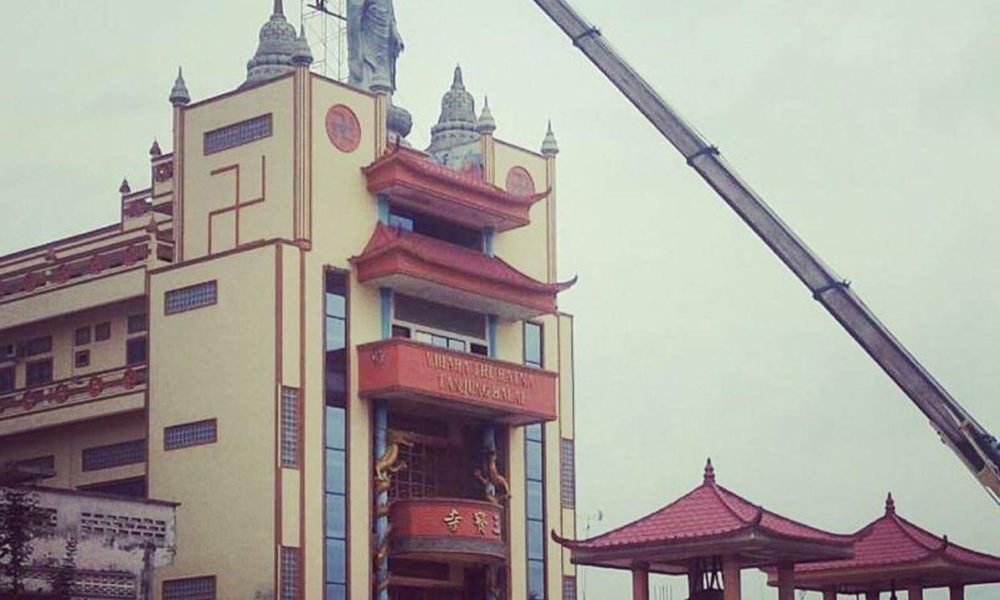 Heboh Penurunan Patung Buddha Di Tanjung Balai, Netizen 