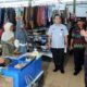 Menteri Perdagangan Enggartiasto Lukita sapa warga di Pasar Giwangretno, Kebumen, Jumat (7/10)/Foto: Dok. Kemendag
