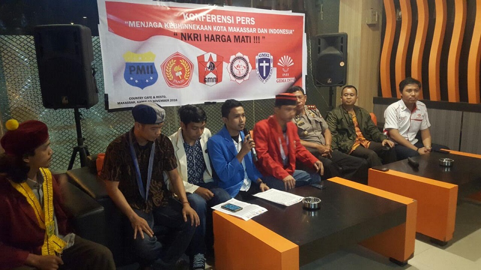 6 organisasi kemahasiswaan yang terdiri dari GMNI, PMII, GMKI, PMKRI, KMHDI, GEMA INTI Kota Makassar. Foto Nusantaranews