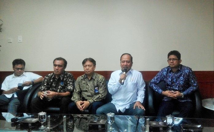 Menristekdikti Mohamad Nasir saat konferensi pers di Kantornya, Jakarta Selatan, Jumat, (4/11/2016)/Foto Fadilah / Nusantaranews