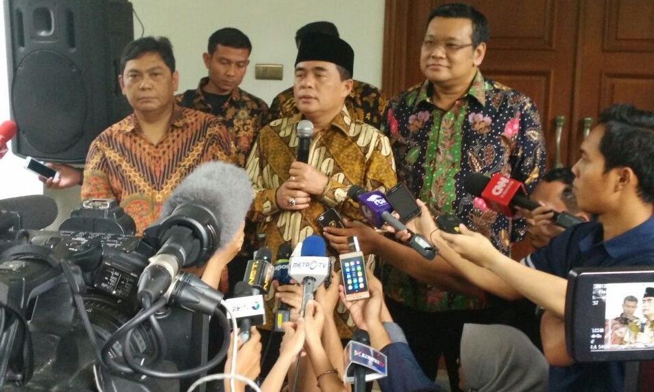 Ketua DPR Ade Komarudin menyambangi kediaman ketua umum PDI Perjuangan Megawati Soekarno Putri. Foto Hatiem/Nusantaranews