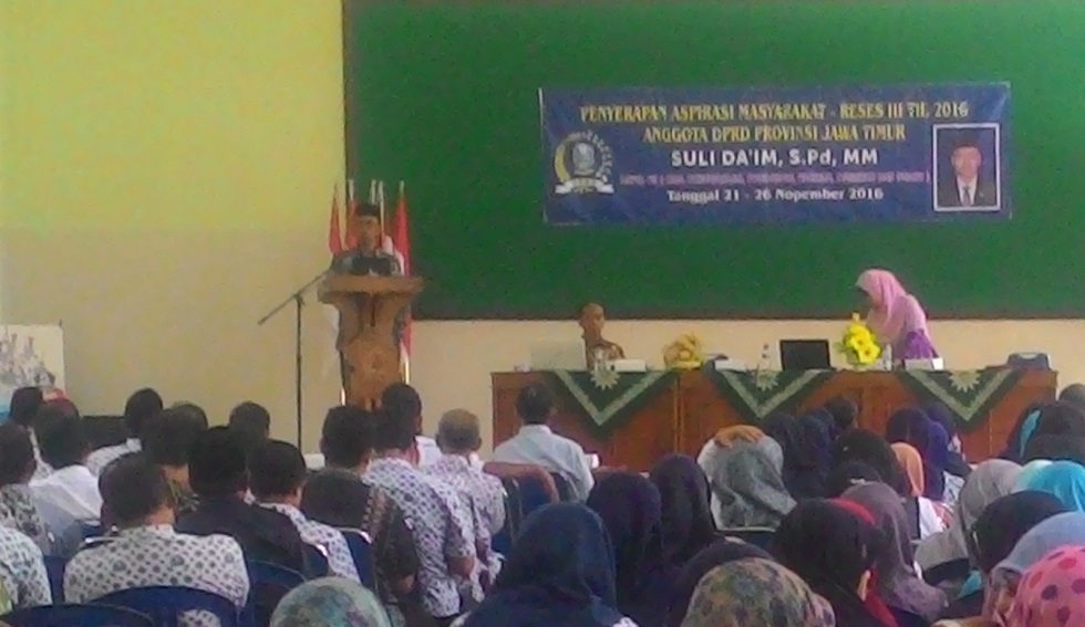 Wakil Ketua Komisi E DPRD Jatim, Suli Da'im. Foto Nurcholis/Nusantaranews