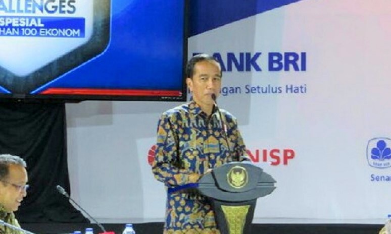 Presiden Jokowi pada acara Sarasehan 100 Ekonom Indonesia di Hotel Fairmont, Jakarta, Selasa (6/12/2016)/Foto Andika / NUSANTARAnews