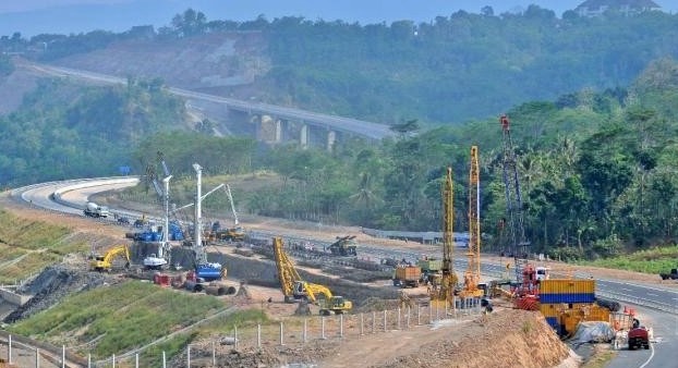 Pembangunan Tol Solo-Kertasono/Foto ANTARA