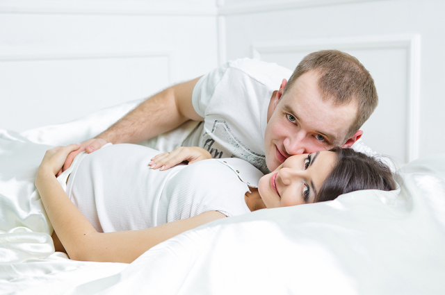 Berhubungan seks saat istri sedang mengandung. Foto Ilustrasi/IST