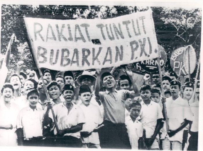 Ribuan Masyarakyat Tuntut Bubarkan PKI. Foto Istimewa/Nusantaranews
