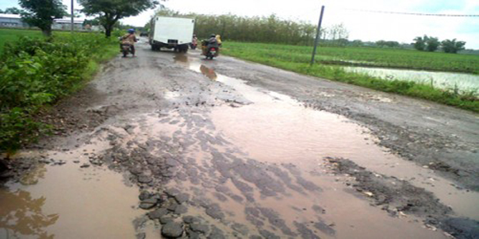 DPRD Jatim Dorong Pemerintah Cairkan Dana Perbaikan Jalan 