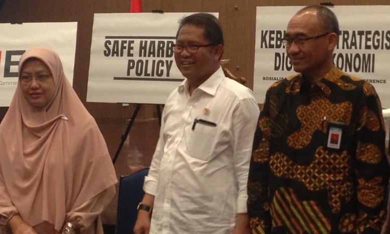 Menteri Kominfo Rudiantara (tengah)/Foto Andika/Nusantaranews