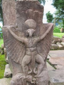Patung Garudaleya di Candi Sukuh. Foto via my repro
