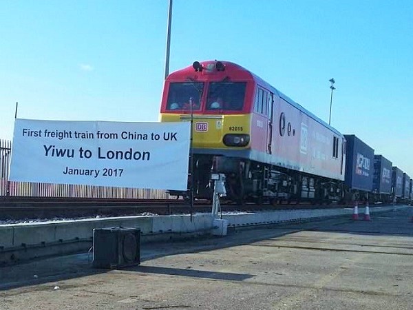 Kereta Api barang pertama dari Yiwu, Tiongkok tiba di London, Inggris/Foto: Dok. railwaygazette.com / Yvonne Mulder