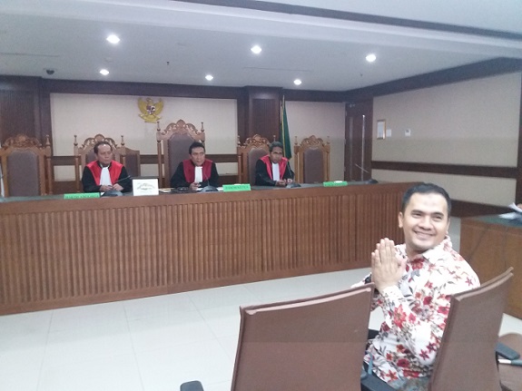Pedangdut Saipul Jamil di Pengadilan Negeri Jakarta Utara. Foto Restu Fadilah/ NUSANTARAnews