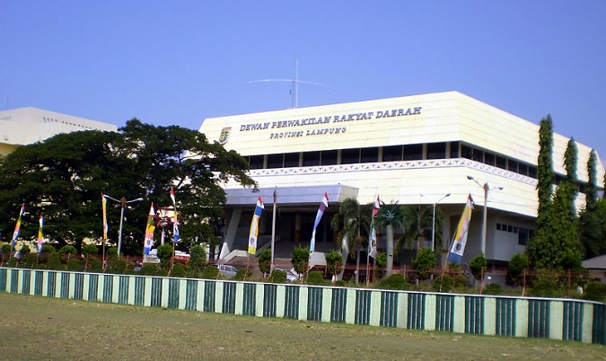 Gedung DPRD Lampung. Foto: lampungcentre.com