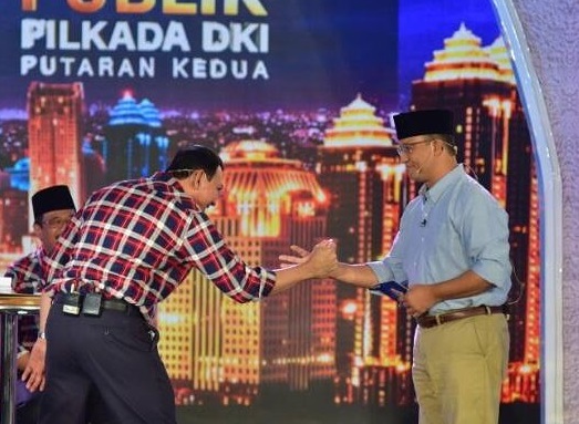 Debat Final pilkada DKI, Ahok dan Anies bersalaman/foto Istimewa/Nusantaranews