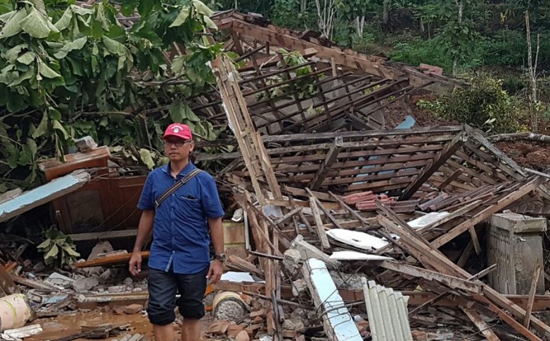 Wakil Ketua E DPRD Jatim Saat Meninjau Lokasi Tanah Longsor Desa Banaran, Ponorogo/Foto Muh Nurcholis/Nusantaranews