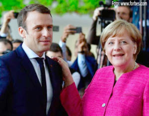 Macron-Merkel Sepakat Mereformasi Eropa