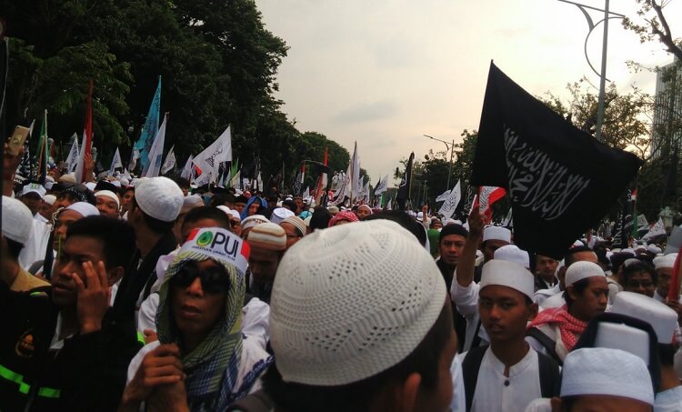 Massa aksi 55/Foto via @condetwarrior/Nusantaranews