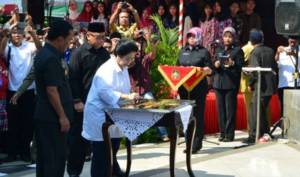 Megawati saat resmikan patung Bung Karno Sang Putra Fajar/Foto Dok. Pribadi/Nusantaranews