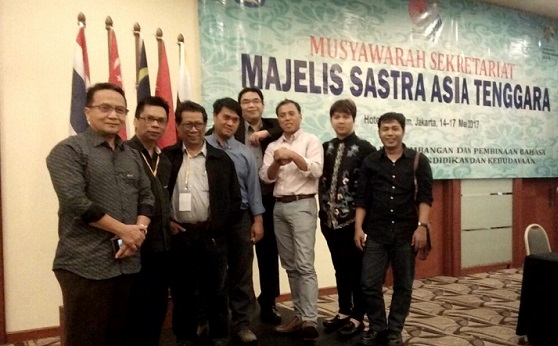 Kurator dan instruktur dari Indonesia Majelis Sastra Asia Tenggara (Mastera) 2017. Foto: Dok. Panitia MASTERA