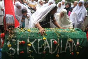Selain Keadilan, Indonesia Darurat Persatuan