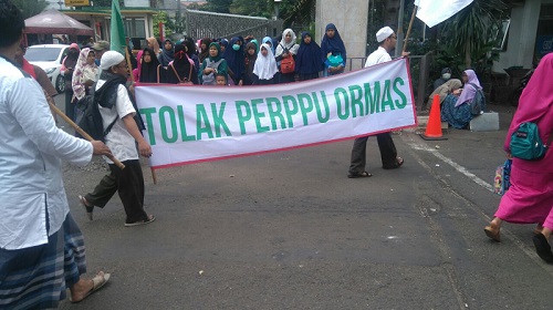 Aliansi Ormas dan Umat Islam Demo Tolak Perppu Ormas di seputaran Patung Kuda, Monas, Jakarta (18/7/2017). Foto: Istimewa