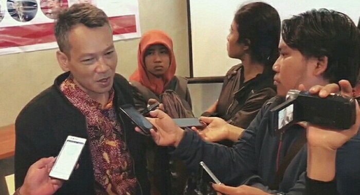 Menurut Direktur Surabaya Survey Center, Mochtar W Oetomo. (Foto: Yudhie/NusantaraNews)