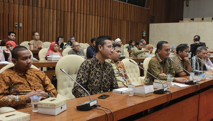 Jemaah First Travel yang hadir dalam pertemuan dengan Fraksi PAN. (Foto Dok. Pribadi/Nusantaranews)