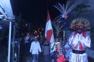Ondel-Ondel ramaikan pawai obor dalam peringatan tahun baru hijriah/Foto Andika/Nusantaranews