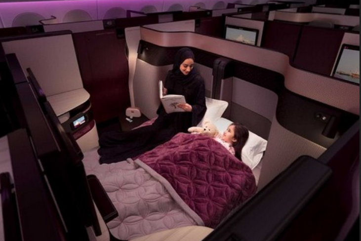 QSuites Qatar Airways menawarkan tempat tidur/Foto Croup/Mirror/Nusantaranews