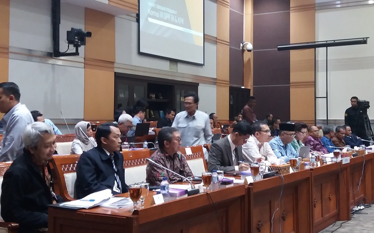 Rapat kerja dengan Komisi III DPR RI/Foto Restu Fadilah/Nusantaranews