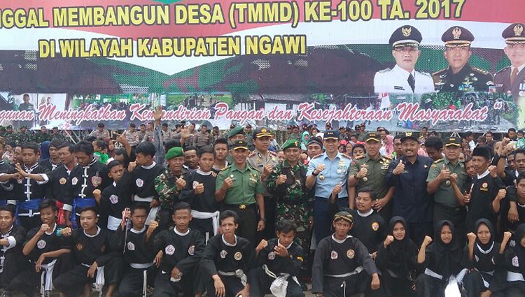 TMMD ke-100 di Kota Ngawi (Foto Wahyu/Nusantaranews)