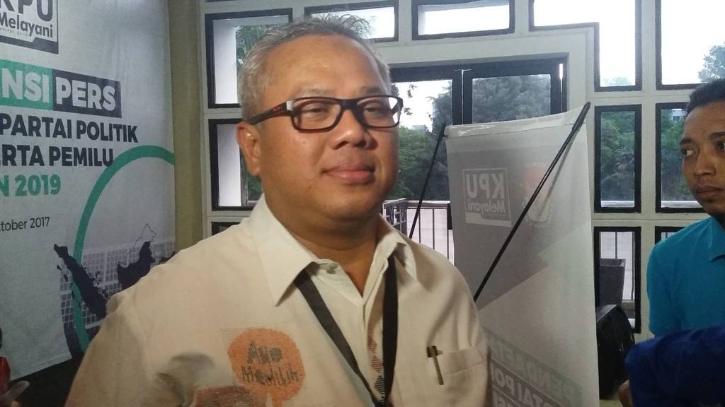 etua KPU (Komisi Pemilihan Umum), Arief Budiman memastikan tidak ada masalah dalam pendaftaran calon Partai Politik (Parpol) untuk Pemilihan Umum (Pemilu) 2018 mendatang melalui Sitem Informasi Partai Politik (SIPOL). (Foto: Restu Fadilah/NusantaraNews)