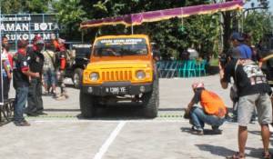 Peserta Jember Off Road Expedition 2017 saat start. Foto Pendim 0824/Jember/ NusantaraNews