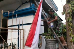 TNI AD Eratkan Masyarakat Dengan Kerja Bakti Bersama