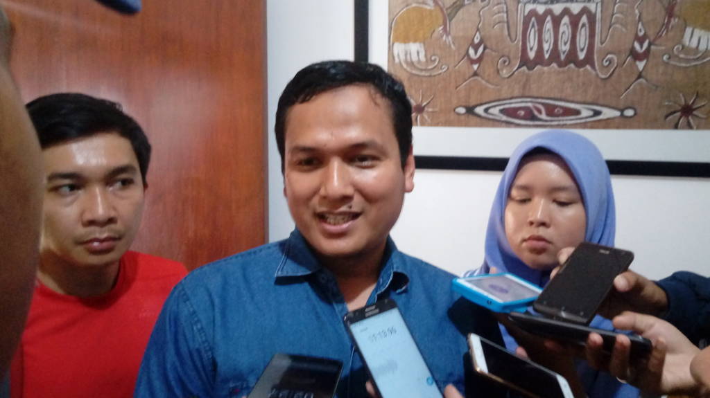 Ketua Bidang Politik DPP PKS Pipin Sopian mengkritisi indeks demokrasi Indonesia yang mengalami kemerosotan dalam tiga tahun terakhir. (Foto: Ricard Andhika/NusantaraNews)