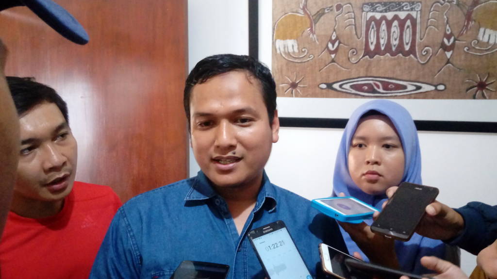 Ketua DPP PKS Pipin Sopian mengatakan indeks demokrasi saat ini menurun. (Foto: Ricard Andika/NusantaraNews)