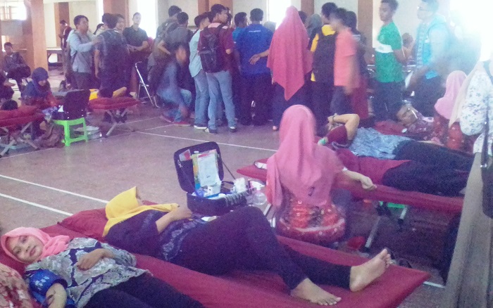 Sivitas Akademika UMK Antusias Donor Darah. Foto Rosidi/ Humas UMK/ NusantaraNews