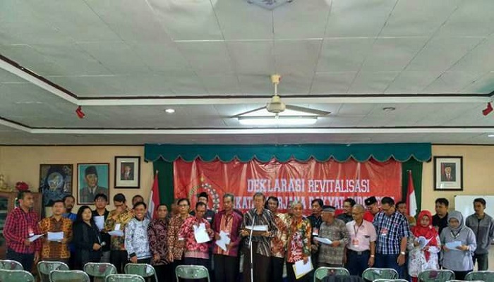 Para Sarjana Marhaenis mendeklarasikan kembalinya Ikatan Sarjana Rakyat Indonesia (ISRI) di Yogyakarta, Sabtu (11/11/2017). Foto Gani S/ NusantaraNews