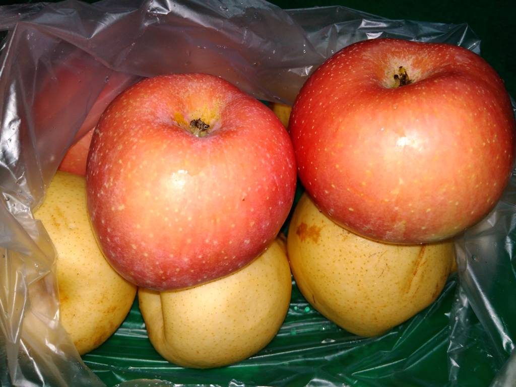 Cara Mencuci Pestisida Buah Apel Menurut Para Ahli