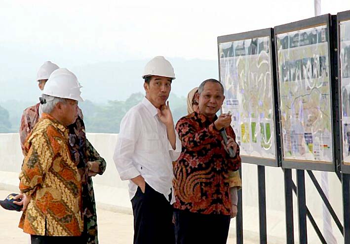 Presiden Jokowi Meninjau Proyek Infrastruktur Baru/Foto: Setkab.go .id