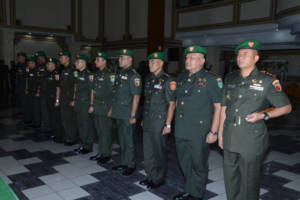 7 Perwira di jajaran TNI-AD telah menduduki kursi jabatan baru di Makodam V/Brawijaya. Foto: Dok. Penrem