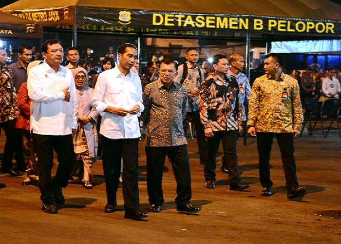 (Dari kiri ke kanan), Kepala BIN Budi Gunawan, Presiden Joko Widodo dan Wakil Presiden Jusuf Kalla. Foto: Dok. NusantaraNews/Istimewa