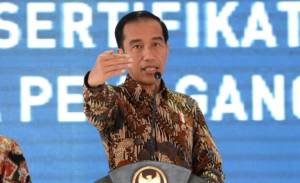 Jokowi Siap Beri Peringatan Jika Ada yang Mempersulit Perizinan Bagi Investor