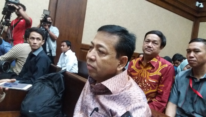 Setya Novanto (Setnov) di Pengadilan Tipikor, Jakarta Pusat, Senin (13/1/2018). (Foto: NUSANTARANEWS.CO)