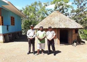 Di Kabupaten Tolikara, Polisi Adalah Sahabat Karib Ondoafi