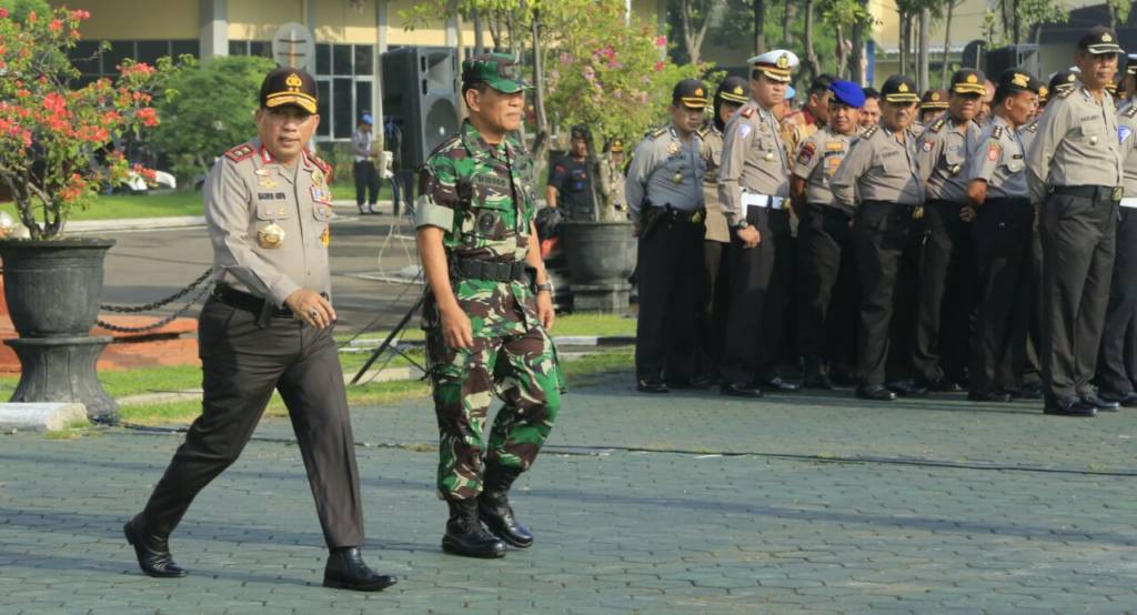 Apel pasukan Mantap Praja Semeru yang berlangsung di Mapolda Jatim, Jumat (5/1/2018). Foto: Dok. Penrem