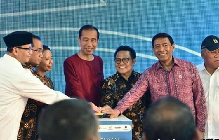 Presiden Jokowi, Cak Imin bersama Menteri Kabinet (Foto Setkab)